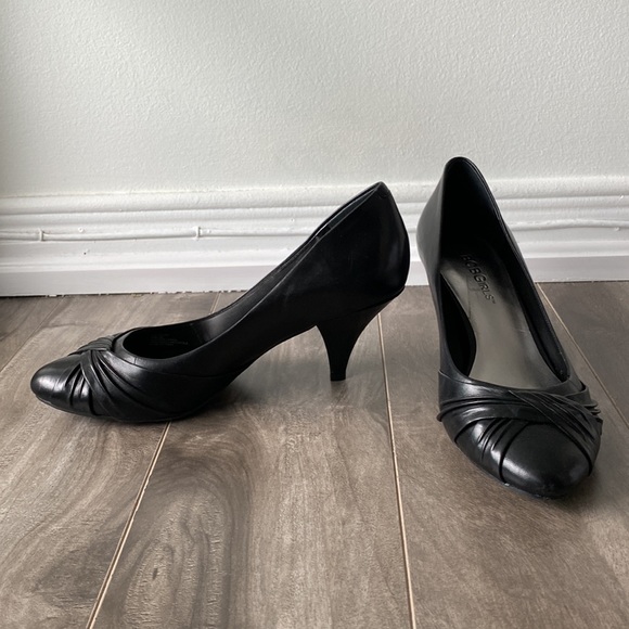 Women’s BCBGirls knotted black heels - Picture 3 of 10